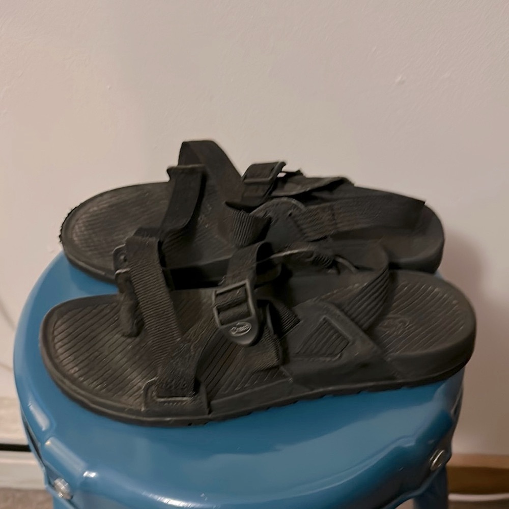 Chaco Black Lowdown Sandals